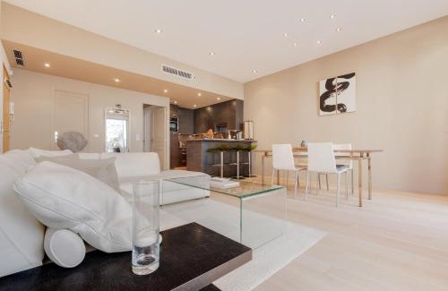 Antibes City Centre Apartment | L'élégance à Antibes , central, 1 min de la plage