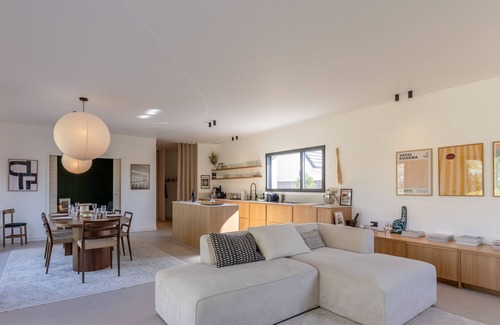 Honfleur House | L'Élégance | 115 m² | 4 + 2 guests | Design & Nature
