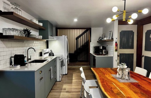 Brebeuf Ski Chalet | L'Alpiniste Tremblant & Spa | Beach 5 minutes away