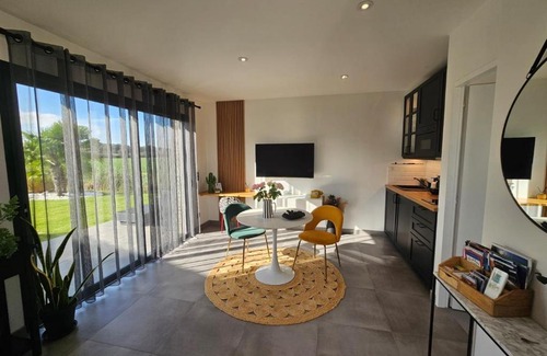 Merville Apartment | L Aparté d'Eliette En pleine nature à 10 mn du MEETT, 15 mn de l aéroport