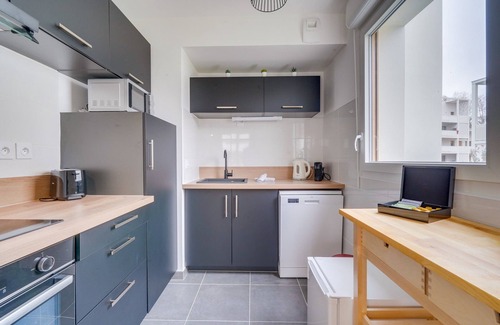 Merignac Apartment | L'Arboresens - Appt avec terrasse et parking