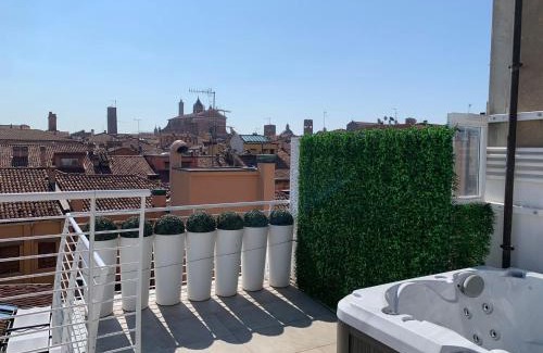 Historic Center Apartment | L'attico dell'Edera