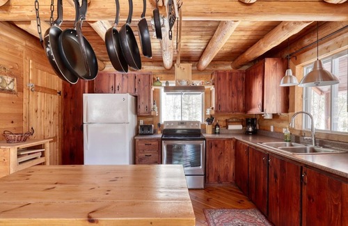 Mandeville Cottage | L'Authentique, Chalet ois-rond 4 saisons