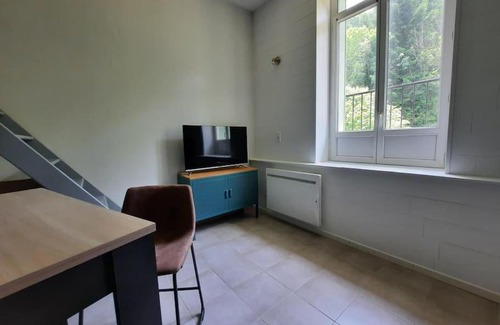 Clairvaux-les-Lacs Apartment | L'Empesson Studio pleine nature