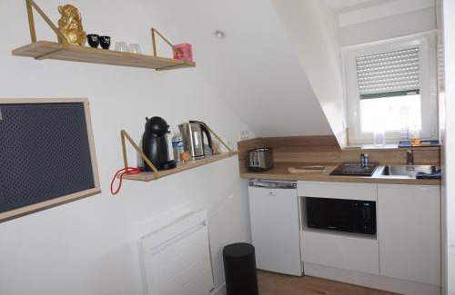 Nord-Saint-Martin Apartment | L'Essentiel, studio cosy, quartier Anatole France, CHU