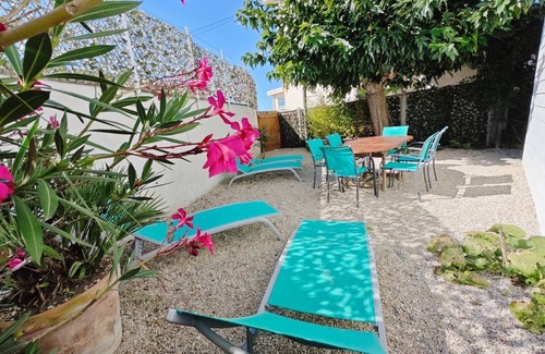 Saint-Palais-sur-Mer House | L'Estivale, house with garden 300 meters from the beach