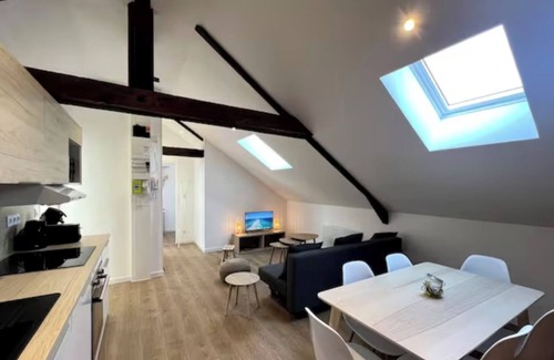 Montlucon Apartment | L ' Ibiza