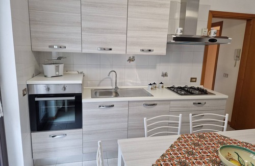 Aci Trezza Apartment | L'isola and IFaraglioni house apartment in Acitrezza