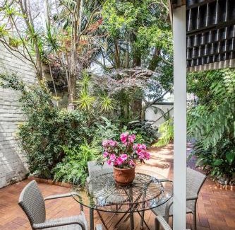 Balmain East Apartment | La Belle de Balmain - Serene Gem near Sydney Harbour