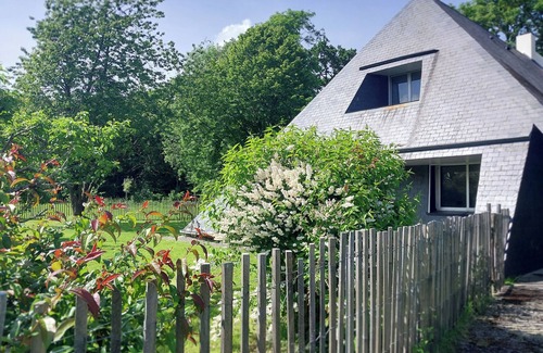 Les Moutiers-en-Cinglais House | La Belle du Bois, Maison à L'orée de la Forêt de Grimbosq en Suisse Normande