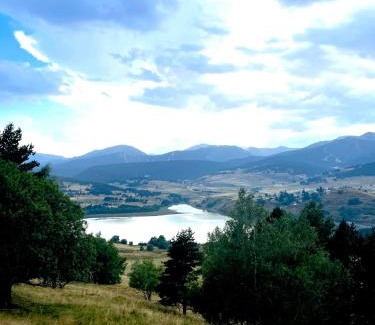 Real House | La bergerie cosy avec vue sur lac et montagnes
