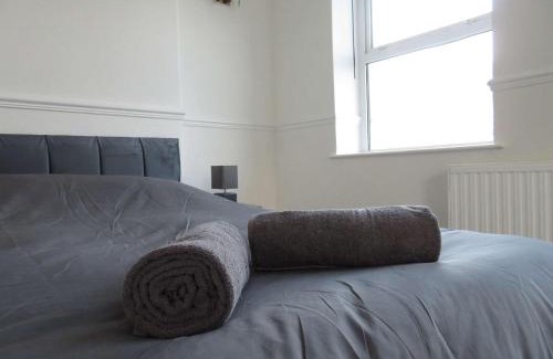 Splott House | La Casa de Class - Luxury & Comfort