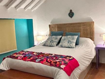 Olvera House | La Casa de los Colores