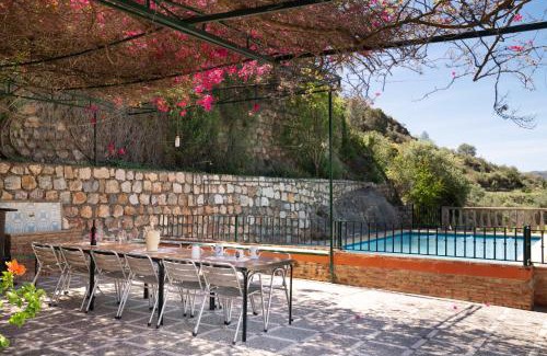 Velez de Benaudalla Ski Chalet | La Casa del Guitarrero