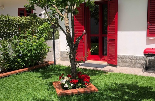 San Roberto House | La casa delle Ortensie Guest House