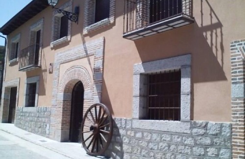 Villacastin Cottage | La Casa Madrona complete house 18 people