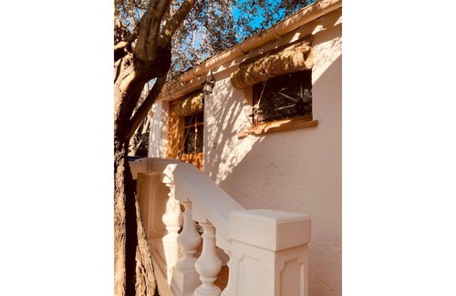Le Rouret House | La Casa Siesta