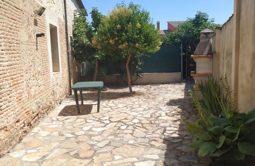 Mozoncillo Cottage | La Casería I y II, Antiguo Convento Restaurado en un Pueblito de Segovia