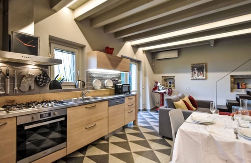 Cremignane House | La Casetta sul Lago by Interhome