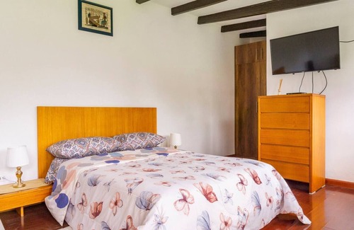 San Antonio de Pichincha Cabin | LA Casita DE Chocolate