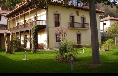 Proaza Hotel | La Casona de Don Santos