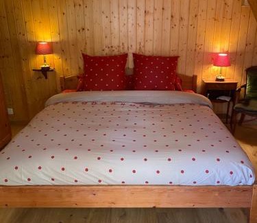 Granges Bed & Breakfast | La Chambre Du Bisse