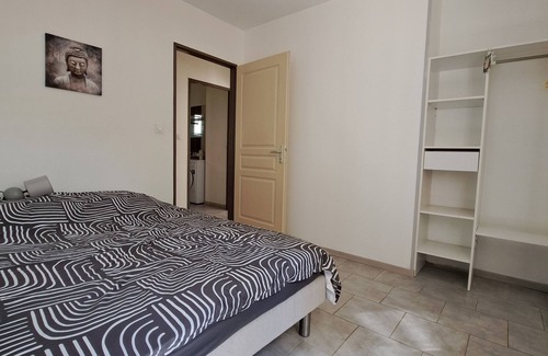Chassiers House | La Châtaigne house in a peaceful setting surrounded by nature