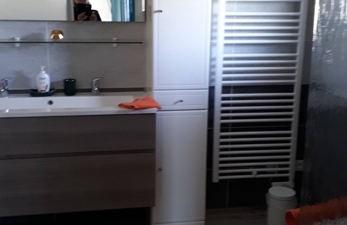 Sainte-Marthe Bed & Breakfast | La Chenaie bedroom Émilie