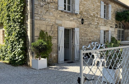 Chatelay Cottage | La Clairière: Duplex completely renovated in the part of a family house
