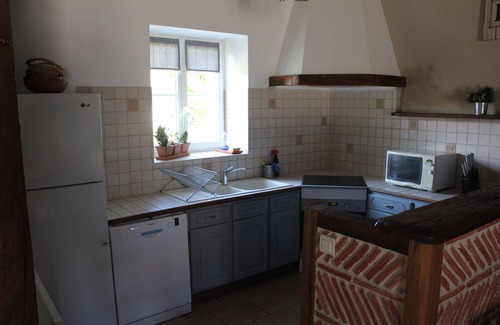 Ocquerre Cottage | LA CLOSERIE DE L'OURCQ Spacious cottage with enclosed garden.