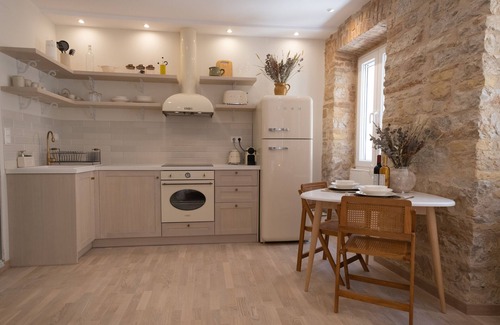 Old Town Apartment | La Corda - newly renovated apartment in Corfu town