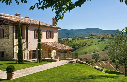 Monterosso Apartment | La Corte del Gusto The Apricot Tree Apartment with infinity pool