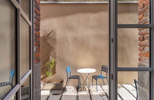 Centre Apartment | La cour des Carmélites 1 - Appt calme en centre-ville