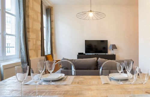 Grand Parc-Paul Doumer Apartment | La Course - Beau Duplex 2 ch et 2 sdb Près du Jardin Public