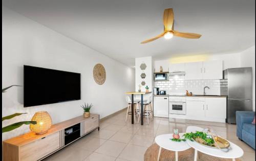 Grand Case Apartment | La Créola New! Grand Case - vue mer - appart 4p - King size