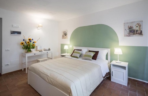 Sarzana Bed & Breakfast | La Crociata