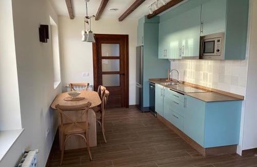 Campos y Salave Apartment | La Curtía del Neto