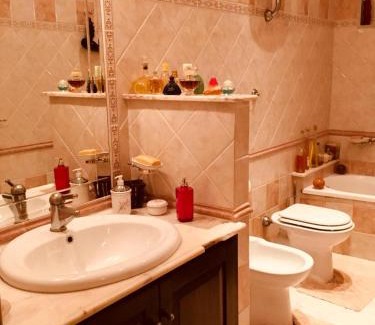 Secondigliano Apartment | LA DOLCE SOSTA A CASA DI LINDA