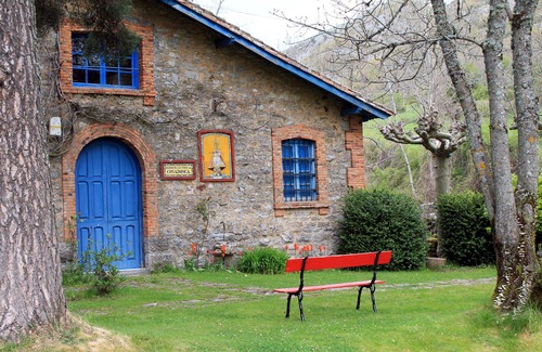 La Pola de Gordon Cottage | La Fábrica de Cabornera, in the mountains of Leon.