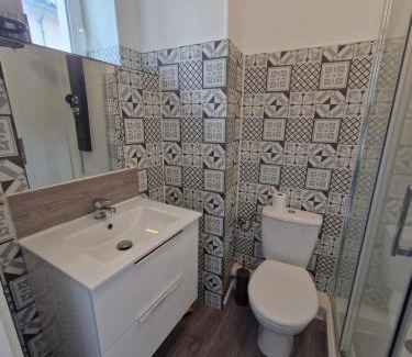 Angouleme Apartment | La famille