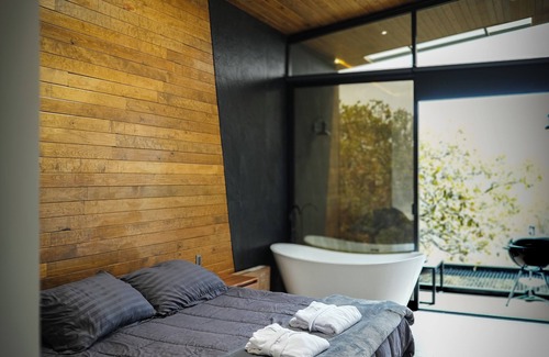 Sierra de Lobos Hotel | La Forêt Cabañas Boutique