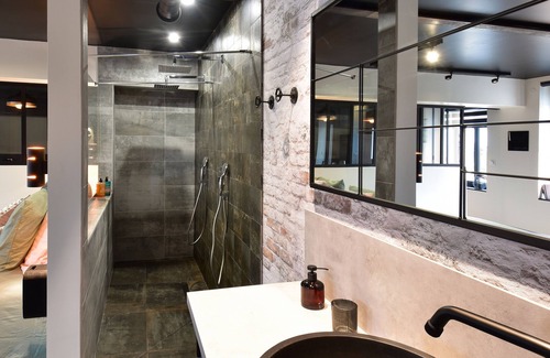 Eppe-Sauvage Apartment | La Forge By C&V - Jacuzzi, Sauna, plat repas et petit déjeuner
