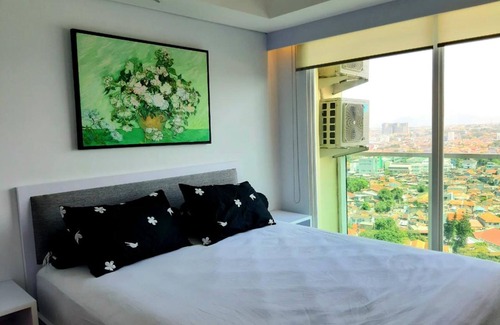 Pasirkaliki Hotel | La Grande Apartment by Queen