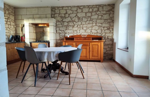 Allonnes Cottage | La Grange des volets rouges (6p)