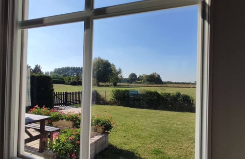 Allonnes Cottage | La Grange des volets rouges (6p)