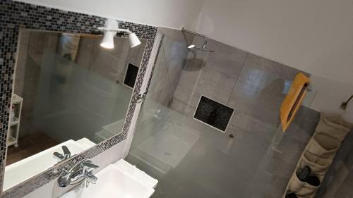 Pugliola Villa | La Graziosa casa indipendente 3 camere letto parcheggio rifiniture comfort zona Lerici Guercio