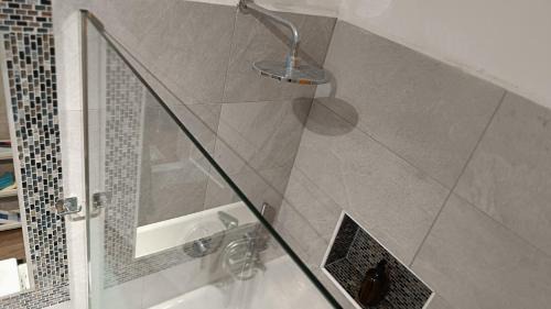 Pugliola Villa | La Graziosa casa indipendente 3 camere letto parcheggio rifiniture comfort zona Lerici Guercio