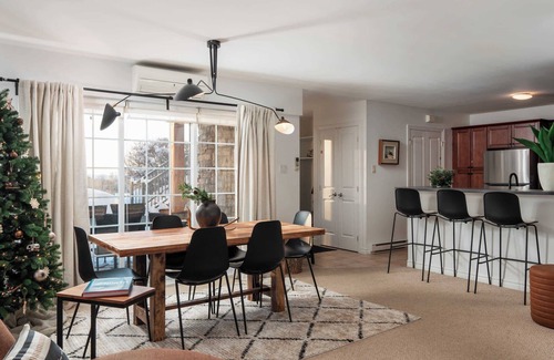 Saint-Faustin-Lac-Carre Condo | La Halte MB2 – Mont Blanc and Autumn Colors