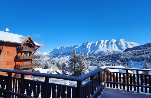 Le Devoluy Apartment | La Joue du Loup- Apt 4/6 pers -Terrace with ski slope access- Eden des Cimes