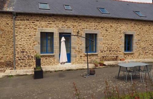 Lamballe House | La Longère